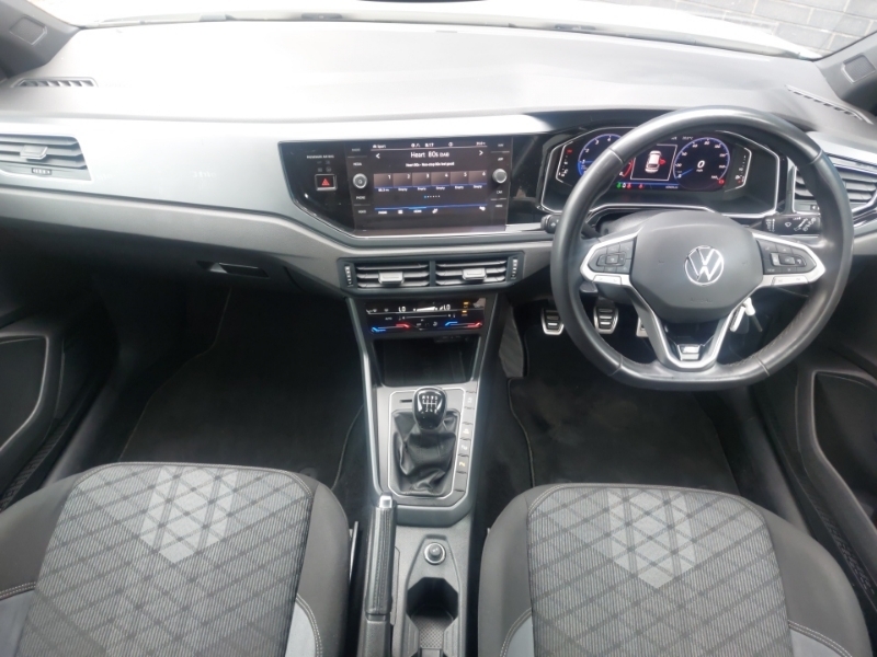 Volkswagen Taigo 1.0 Tsi 110 R-line Grey #3