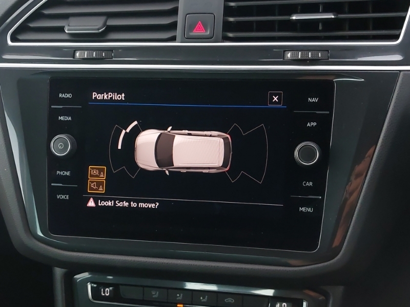 Volkswagen Tiguan Se Navigation Grey #9