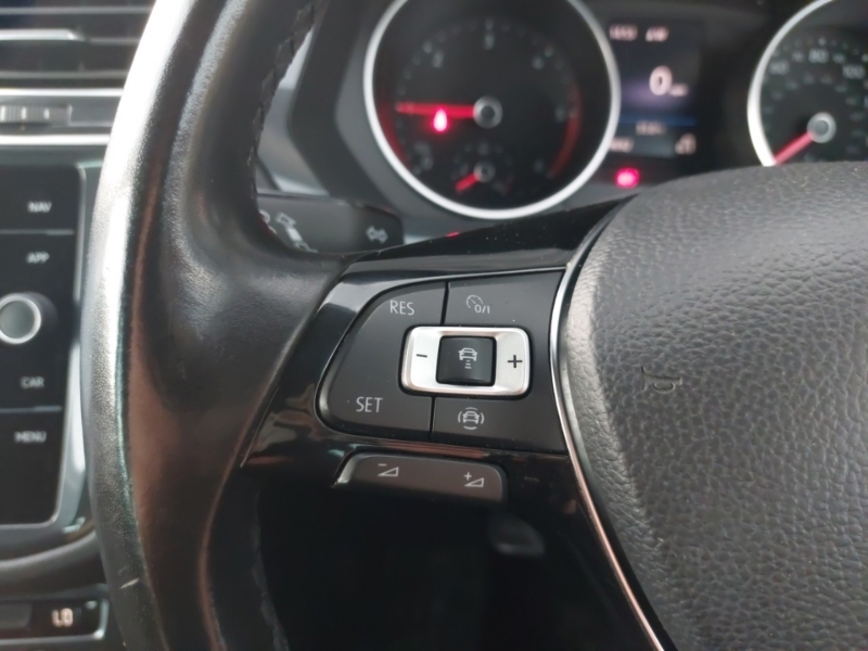 Volkswagen Tiguan Se Navigation Grey #13