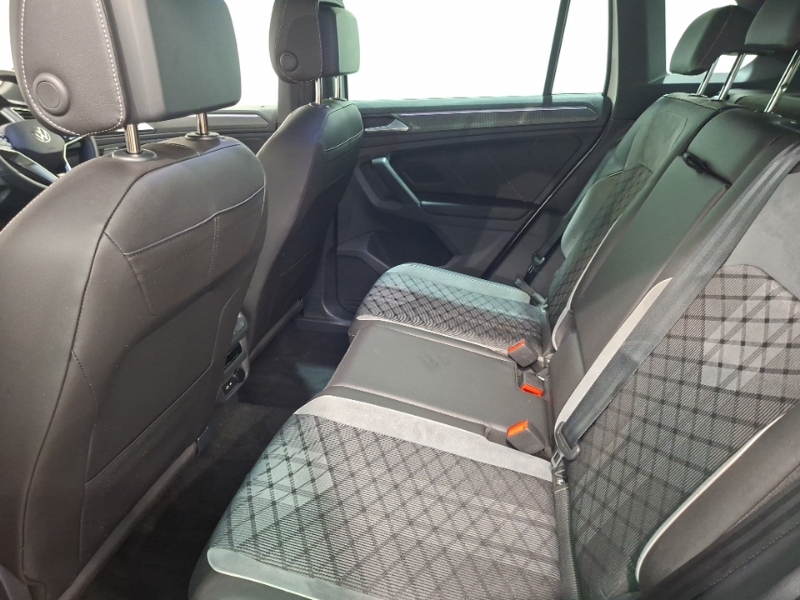 Volkswagen Tiguan Suv Black #6