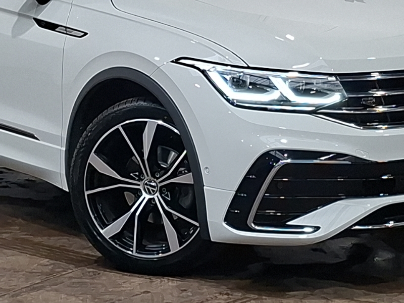 Volkswagen Tiguan Suv Black #20