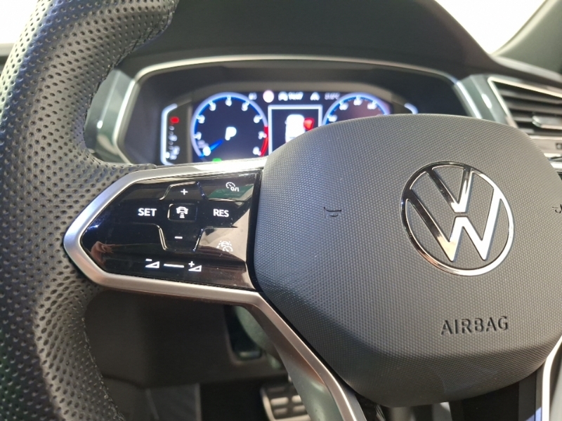 Volkswagen Tiguan Suv Black #12