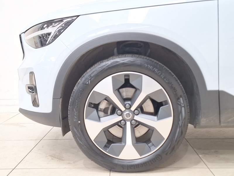 Volvo XC40 2.0 B4p Plus Dark Blue #4