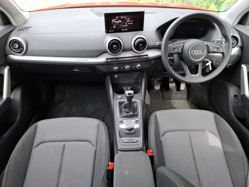 Audi Q2 35 Tfsi Sport Red #3