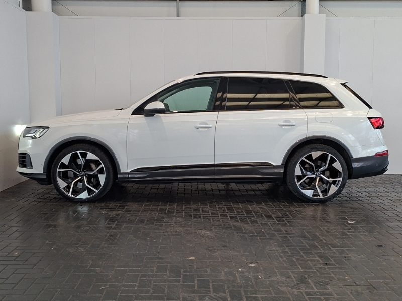 Audi Q7 55 Tfsi E Quattro Sport Tiptronic White #4