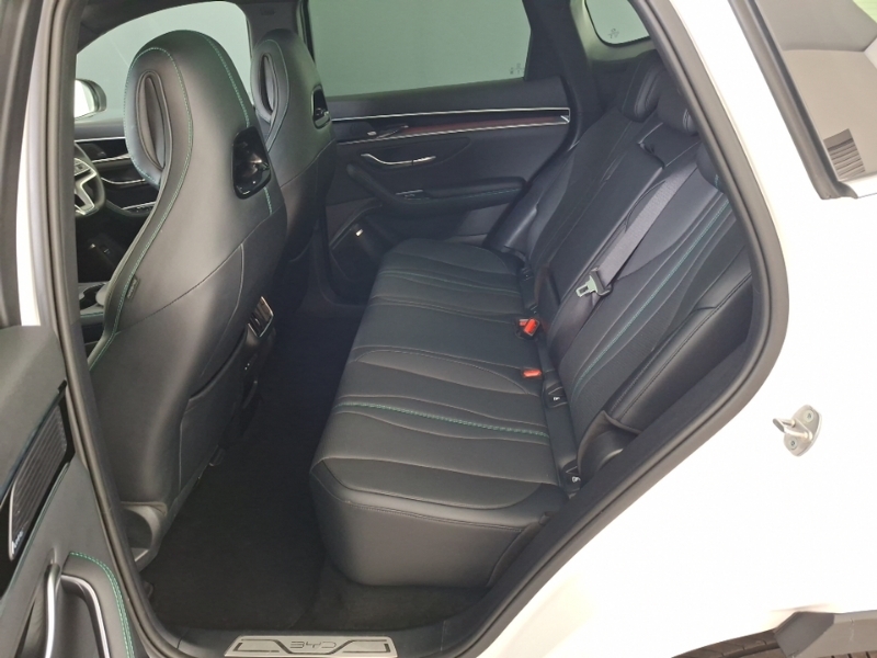 Byd Seal U 1.5 Dm-i Comfort White #6