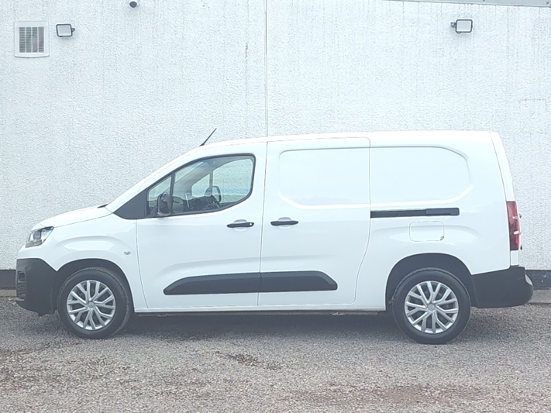 Citroen Berlingo 1.5 Bluehdi 950Kg Enterprise Pro 100Ps 6 Speed White #4