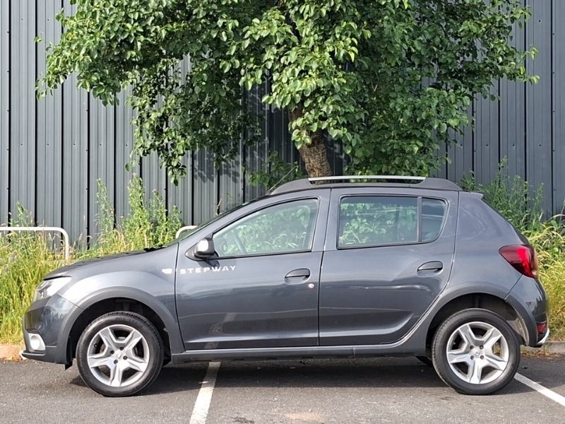 Dacia Sandero 0.9 Tce Laureate Start Stop Grey #4