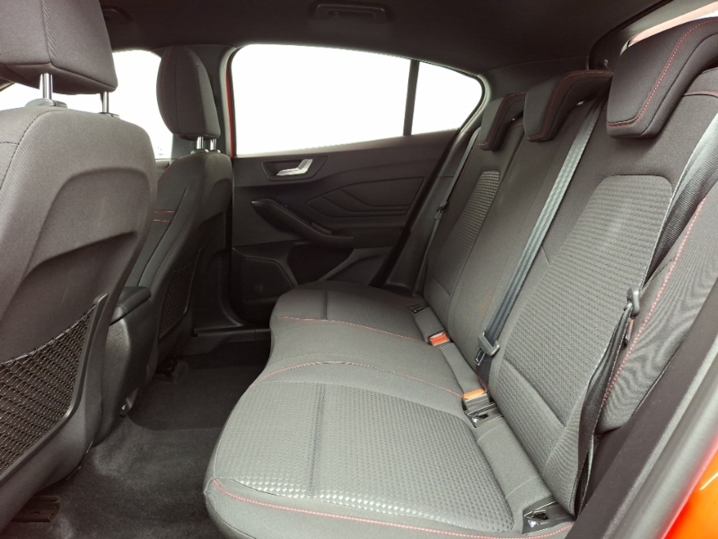 Ford Focus 1.0 Ecoboost 125 St-line Red #6