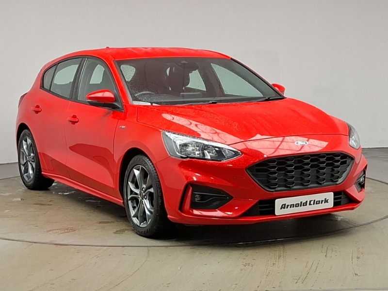 Ford Focus 1.0 Ecoboost 125 St-line Red