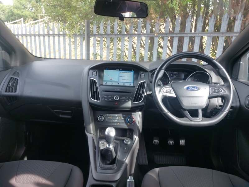 Ford Focus 1.5 Tdci 120 St-line Grey #3