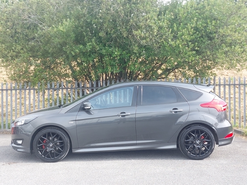 Ford Focus 1.5 Tdci 120 St-line Grey #4