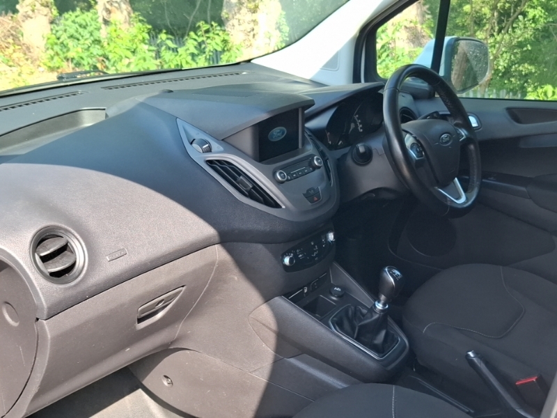 Ford Transit Courier 1.0 Ecoboost Limited Van 6 Speed White #5