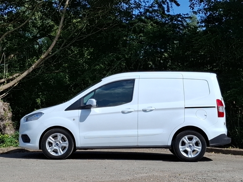 Ford Transit Courier 1.0 Ecoboost Limited Van 6 Speed White #4