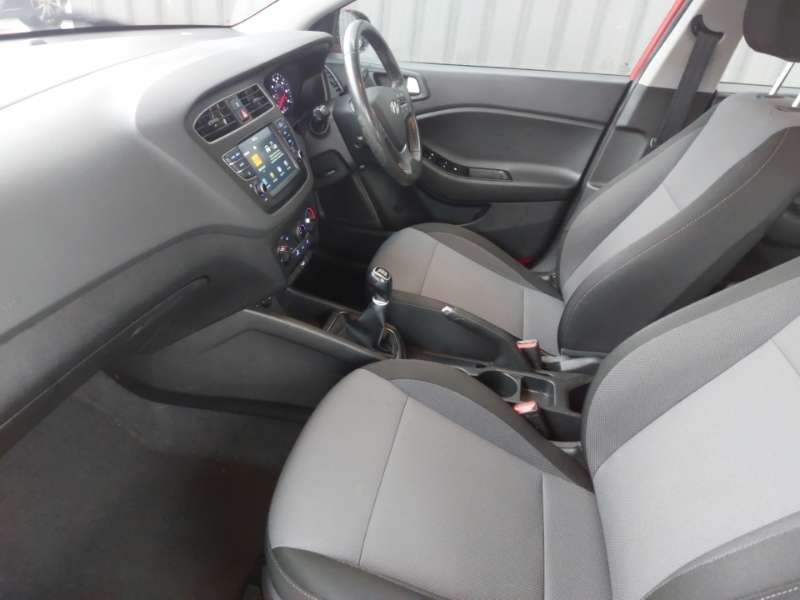 Hyundai I20 1.2 Mpi Se Red #5