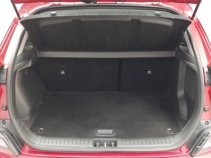 Hyundai Kona Kona Premium Ev White #8