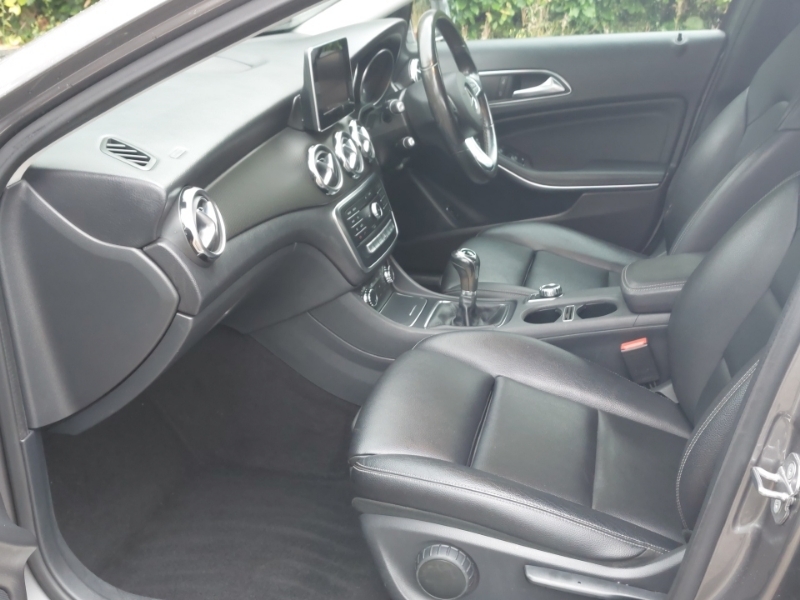 Mercedes-Benz GLA Class Gla 200 Se Executive Grey #5