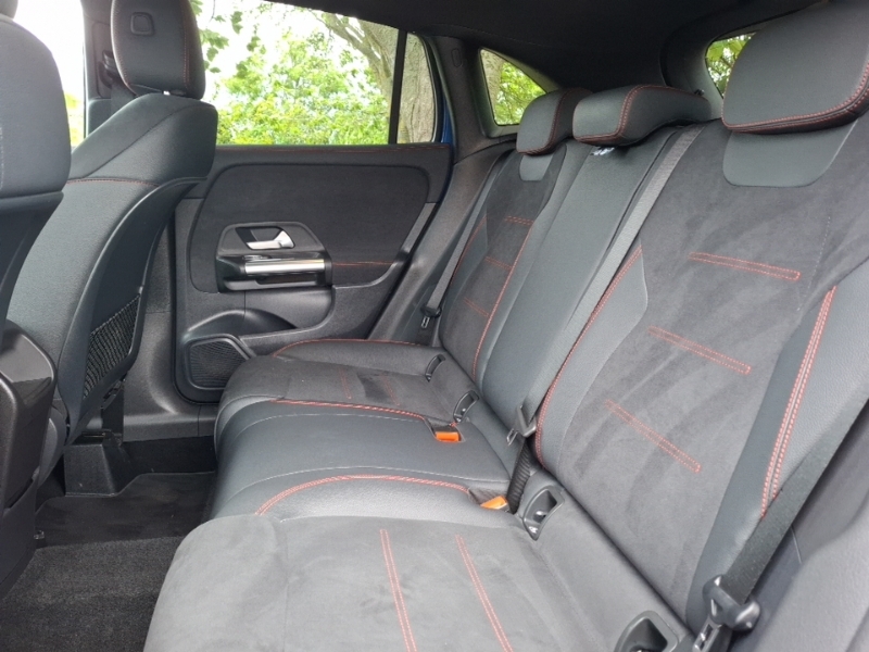 Mercedes-Benz GLA Class Gla 200 Amg Line Executive Blue #6