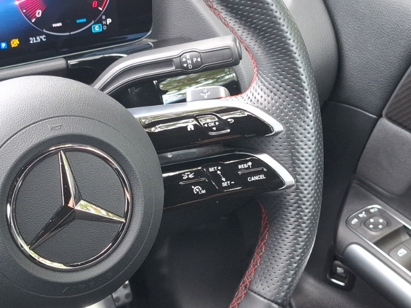 Mercedes-Benz GLA Class Gla 200 Sport Executive White #12