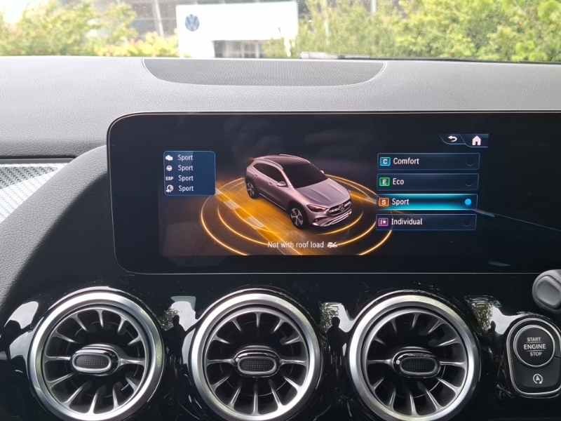 Mercedes-Benz GLA Class Gla 200 Sport Executive White #15