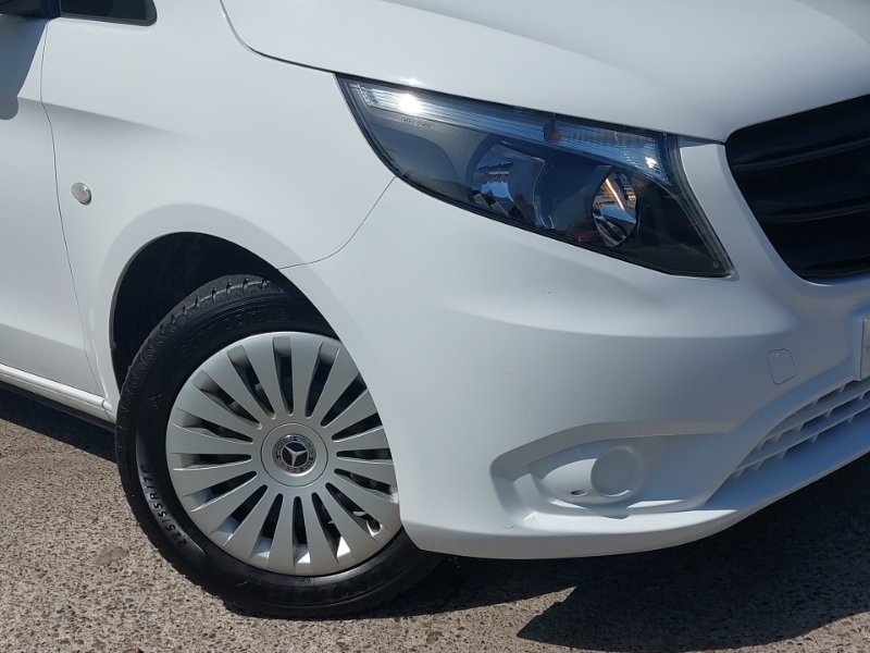 Mercedes-Benz Vito 116Cdi Tourer Select L3 Black #20