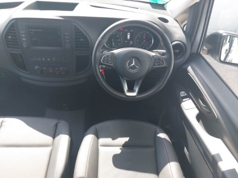 Mercedes-Benz Vito 116Cdi Tourer Select L3 Black #8