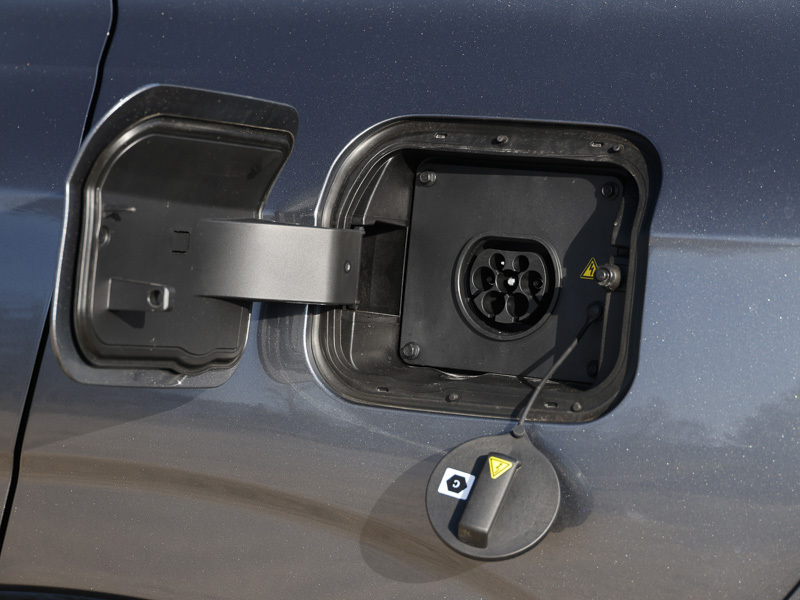 MG HS 1.5 T-gdi 24.7Kwh Trophy Suv Plug-in Hy White #16