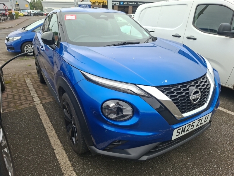 Nissan Juke 1.0 Dig-t Tekna Blue