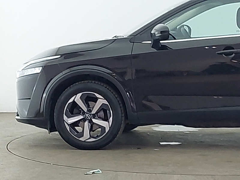 Nissan Qashqai Tekna Red #19