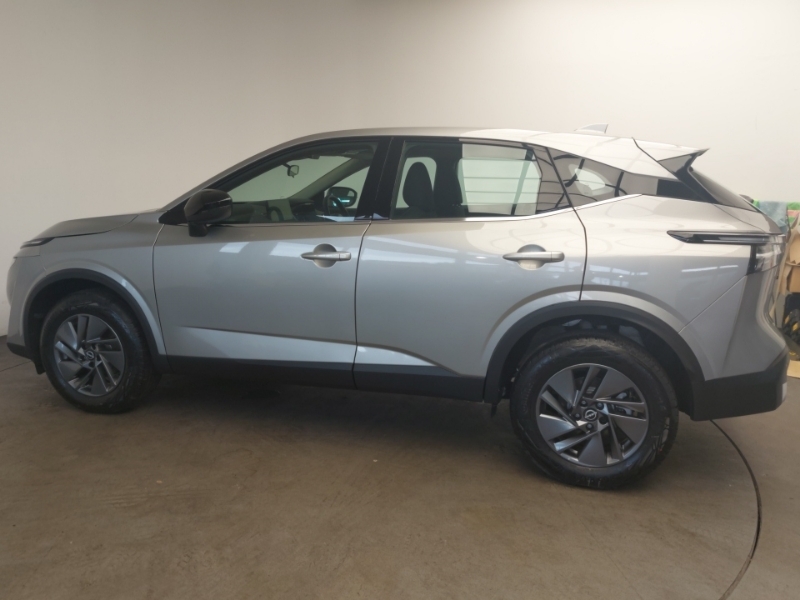 Nissan Qashqai 1.3 Dig-t Mh 158 Acenta Premium Xtronic Silver #4