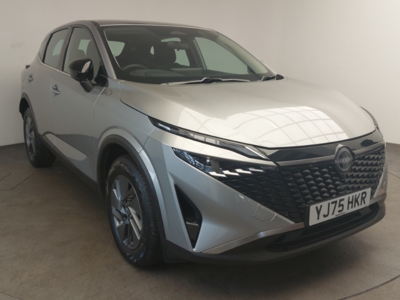 Nissan Qashqai 1.3 Dig-t Mh 158 Acenta Premium Xtronic Silver