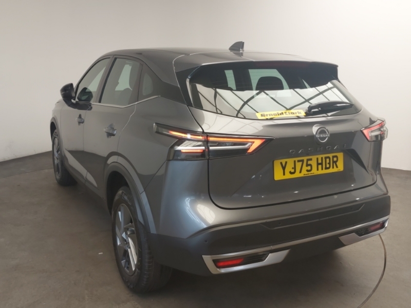 Nissan Qashqai 1.3 Dig-t Mh 158 Acenta Premium Xtronic Grey #2