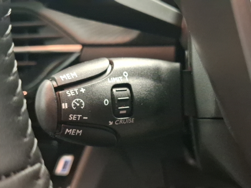 Peugeot 208 1.2 Puretech 100 Allure Yellow #16