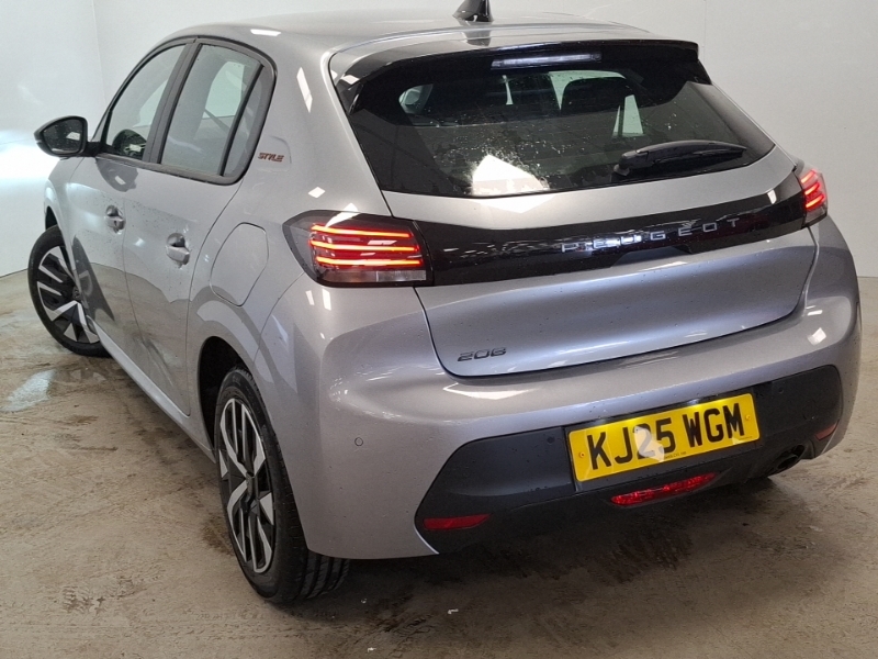 Peugeot 208 1.2 Puretech 100 Style Grey #2