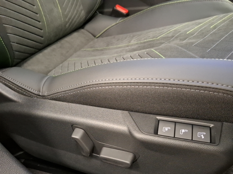 Peugeot e-208 51Kwh Gt Hatchback Grey #17