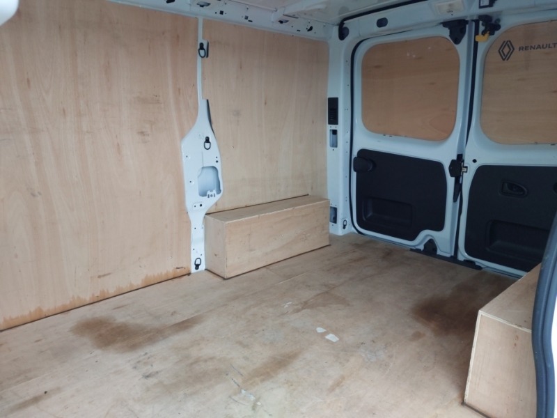 Renault Trafic Sl30 Blue Dci 130 Advance Safety Van White #6