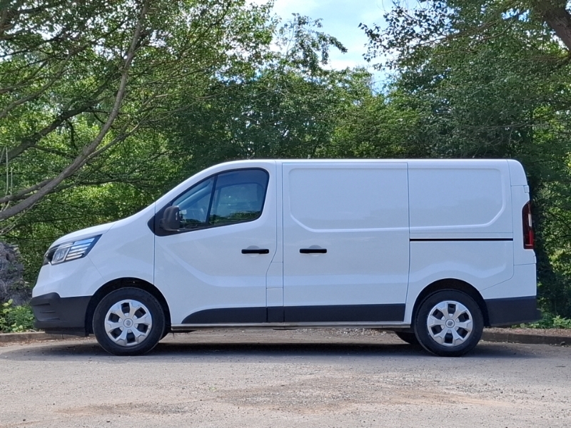 Renault Trafic Sl30 Blue Dci 130 Advance Van White #4