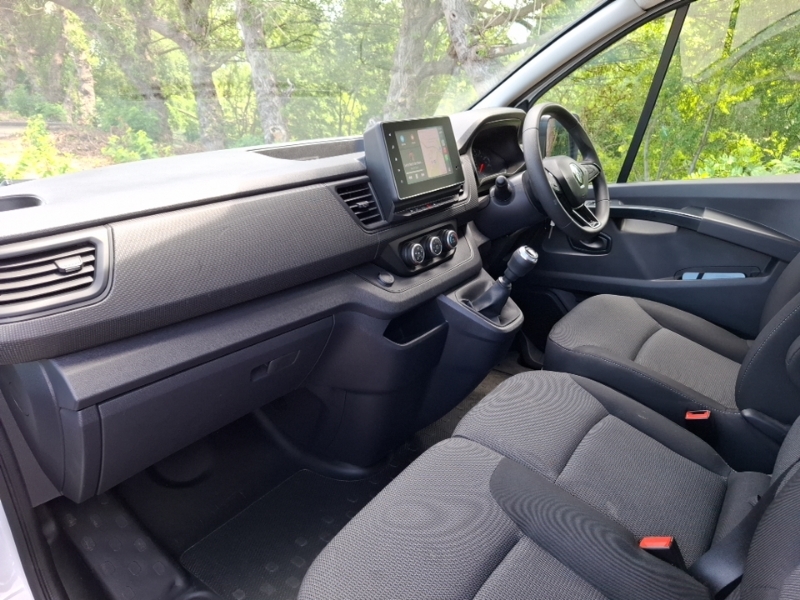 Renault Trafic Sl30 Blue Dci 130 Advance Van White #5