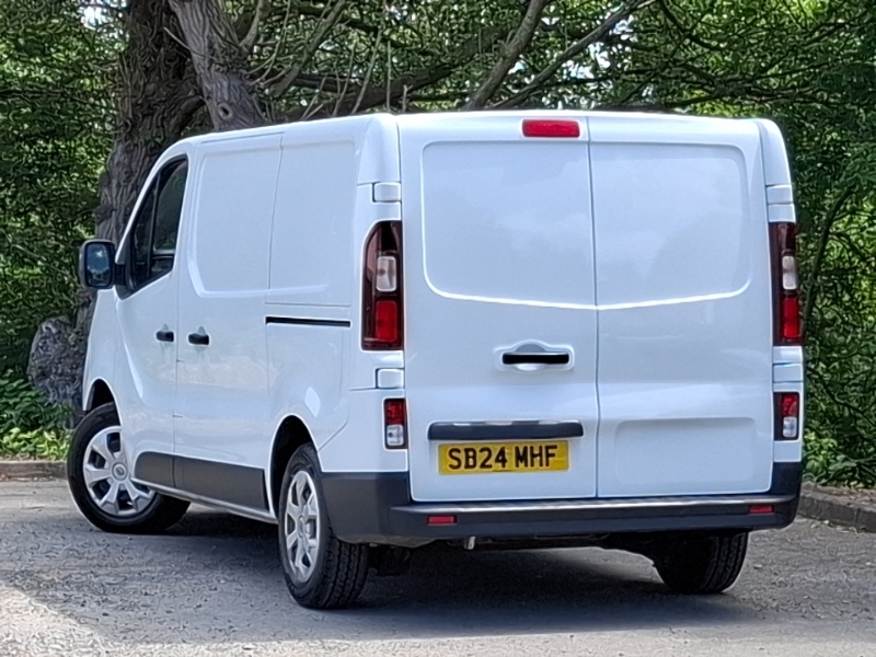 Renault Trafic Sl30 Blue Dci 130 Advance Van White #2