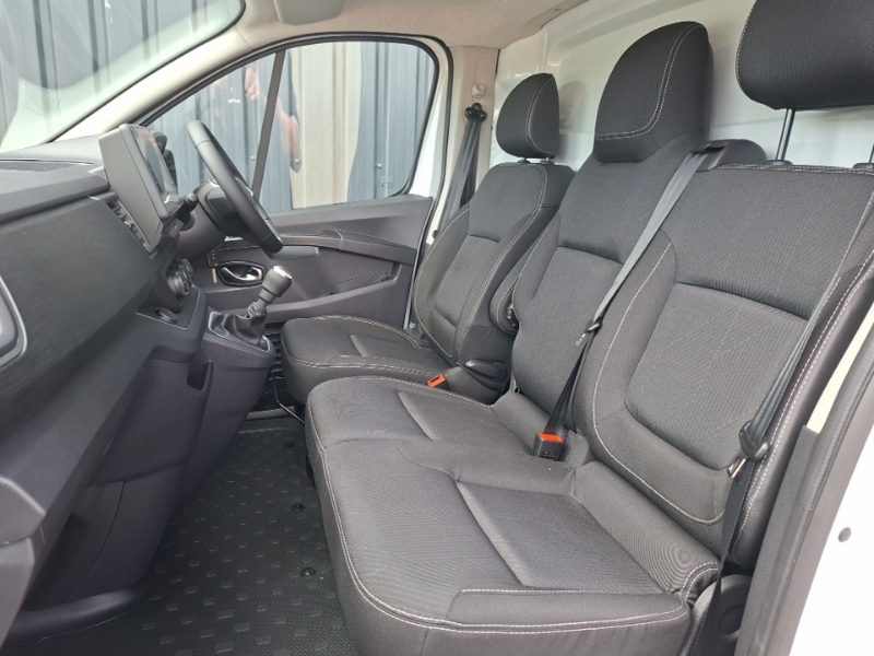 Renault Trafic Ll30 Blue Dci 130 Extra Safety Van White #5