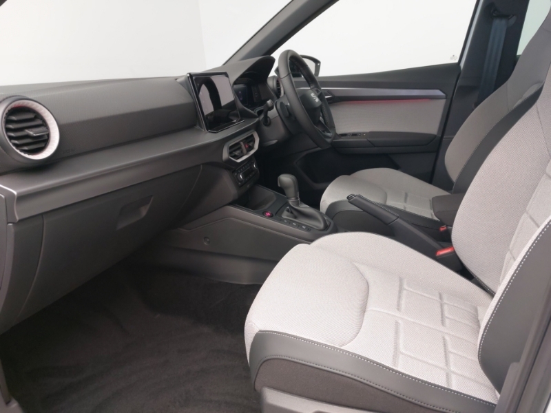 Seat Arona 1.0 Tsi 115 Fr Sport Dsg White #5