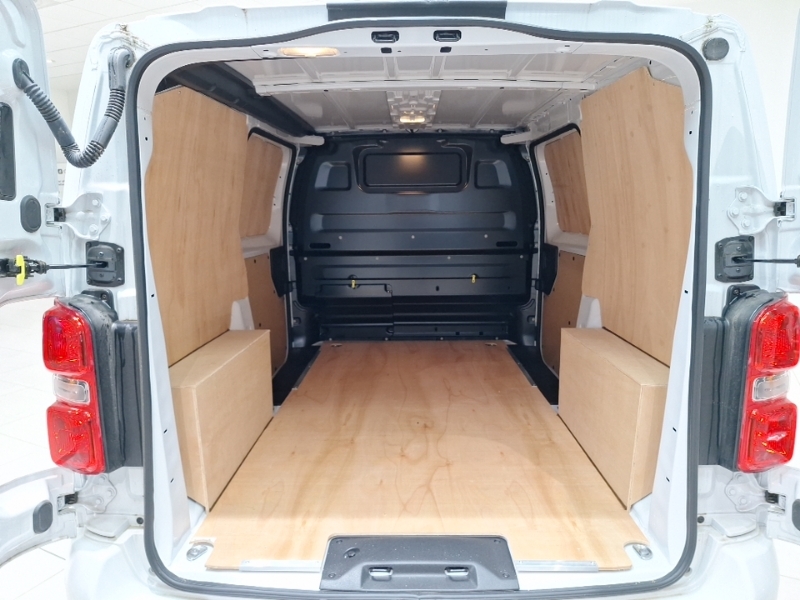 Vauxhall Vivaro 1.5 Turbo D 120 Prime H1 Van White #18