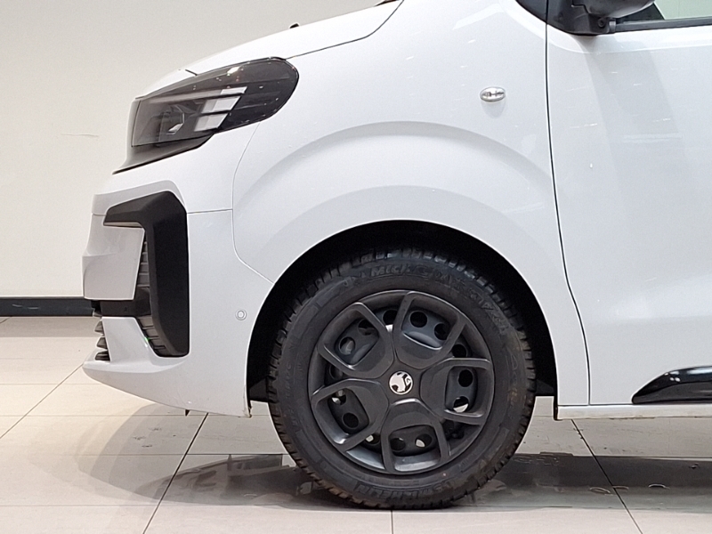 Vauxhall Vivaro 1.5 Turbo D 120 Prime H1 Van White #19