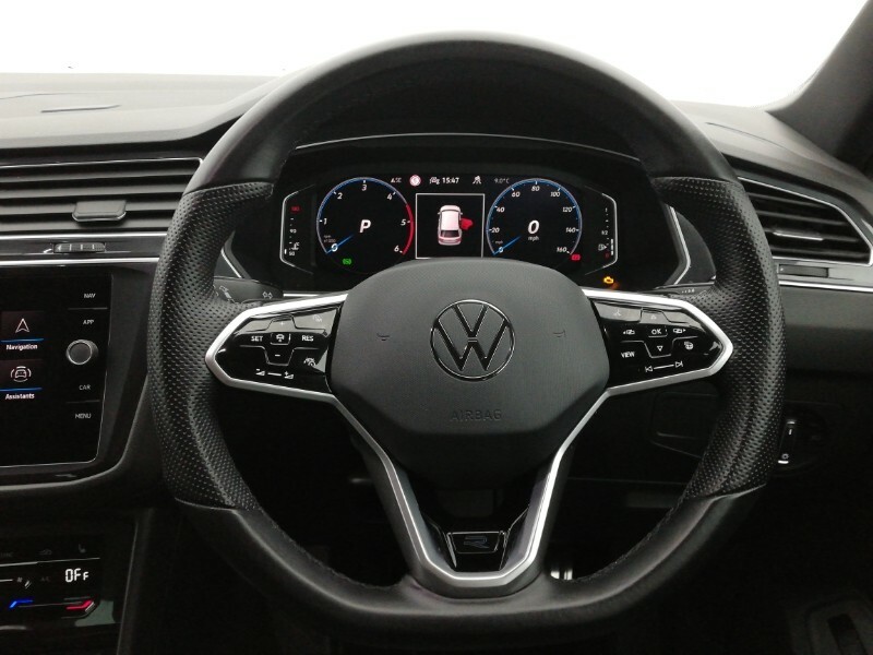 Volkswagen Tiguan Suv White #11