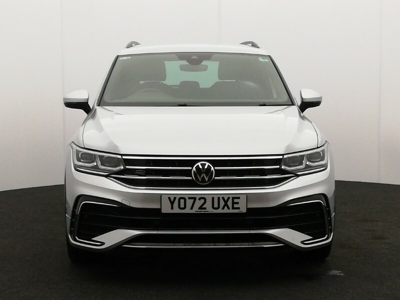 Volkswagen Tiguan Suv White #19