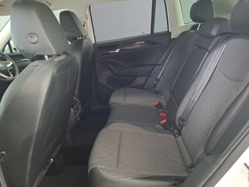 Volkswagen Tiguan 1.5 Etsi 150 Match Dsg White #6