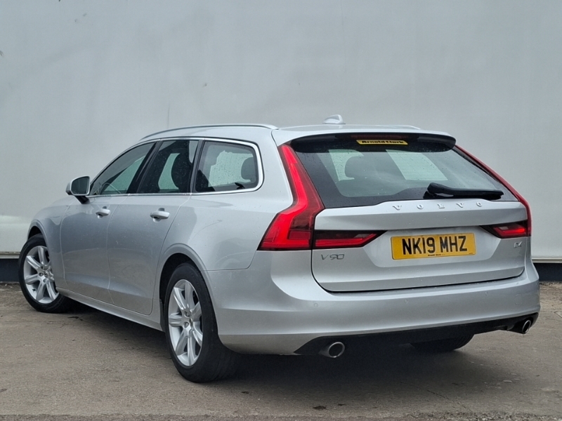 Volvo V90 2.0 D4 Momentum Geartronic Silver #2