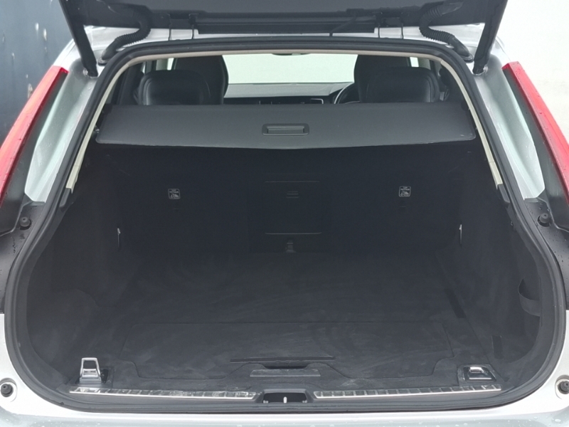 Volvo V90 2.0 D4 Momentum Euro 6 Ss Blue #18