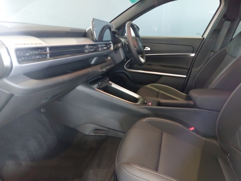 Jeep Avenger 1.2 E-hybrid Altitude Dct Beige #4