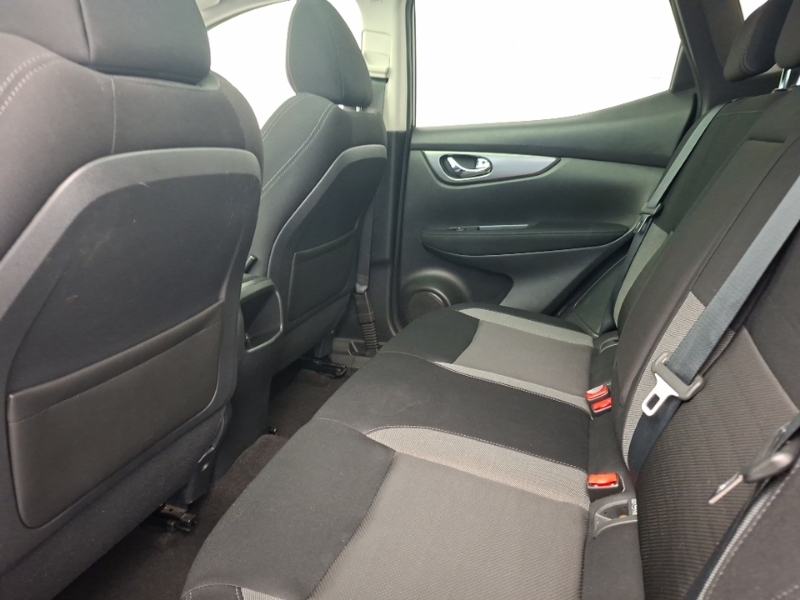 Nissan Qashqai 1.5 Dci N-connecta Black #6